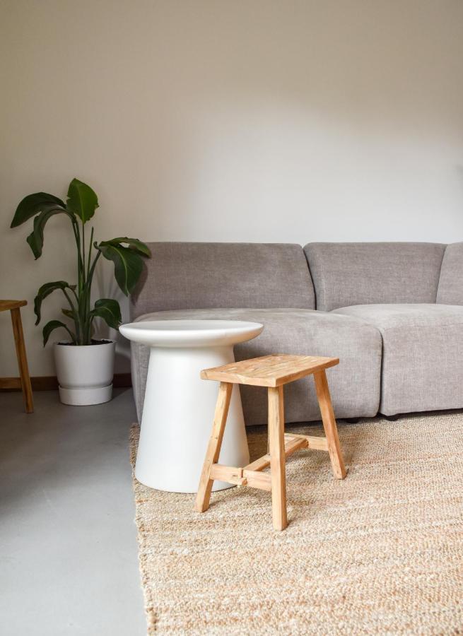 Van Heeckeren Apartments & Suites Nes Нес Екстериор снимка